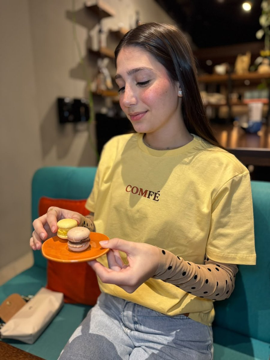 Camiseta COMFÉ — look completo